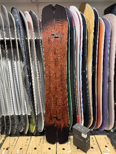 Telos DST splitboard + foki