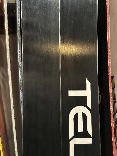 Telos DST 24 162 splitboard + foki