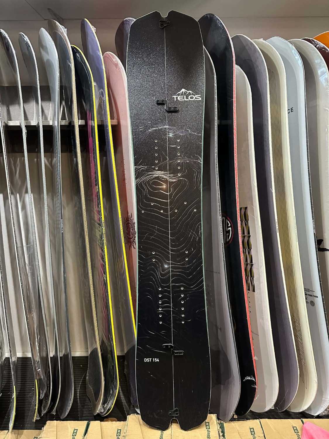 Telos DST 24 154 splitboard + foki