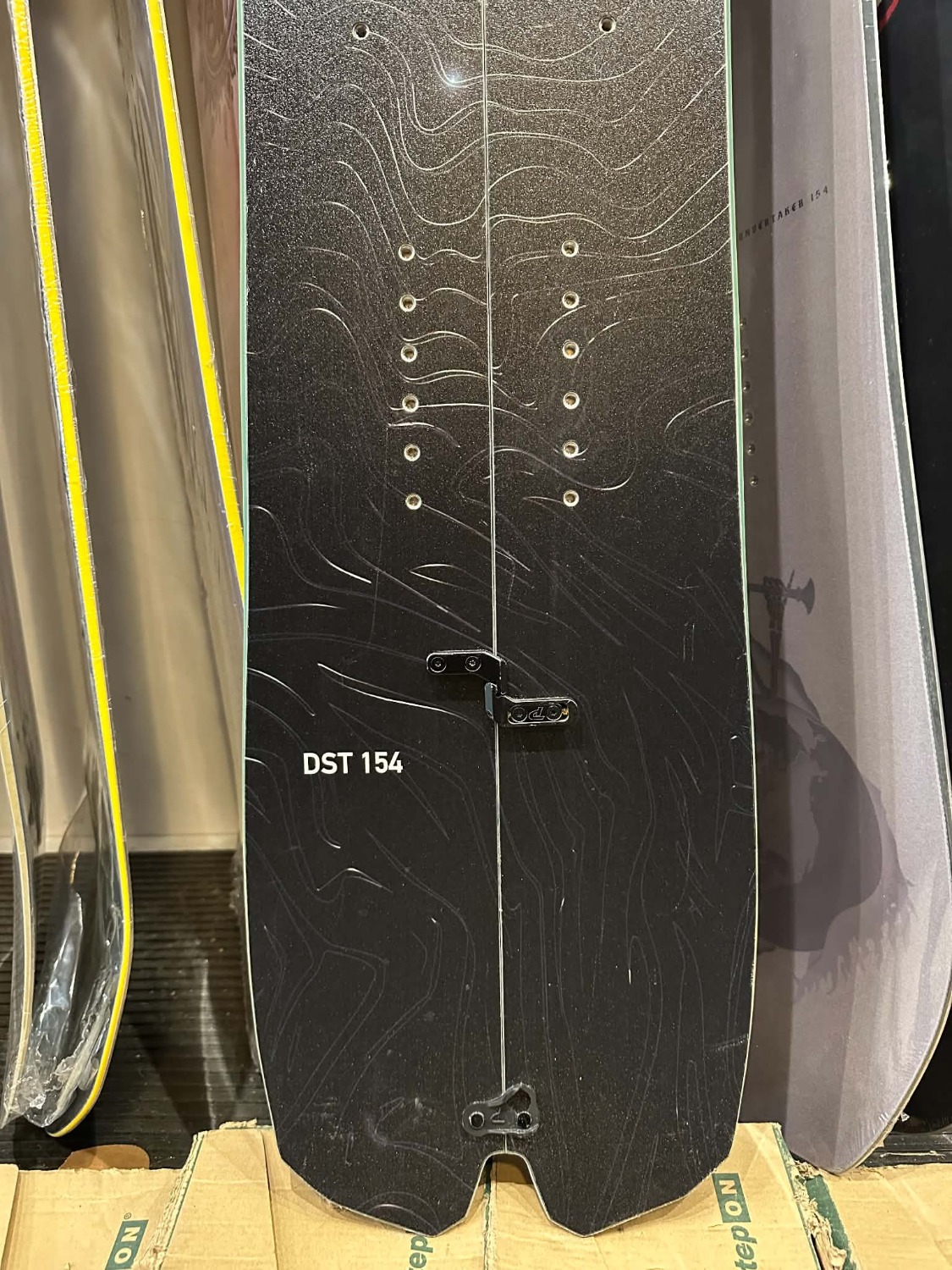 Telos DST 24 154 splitboard + foki