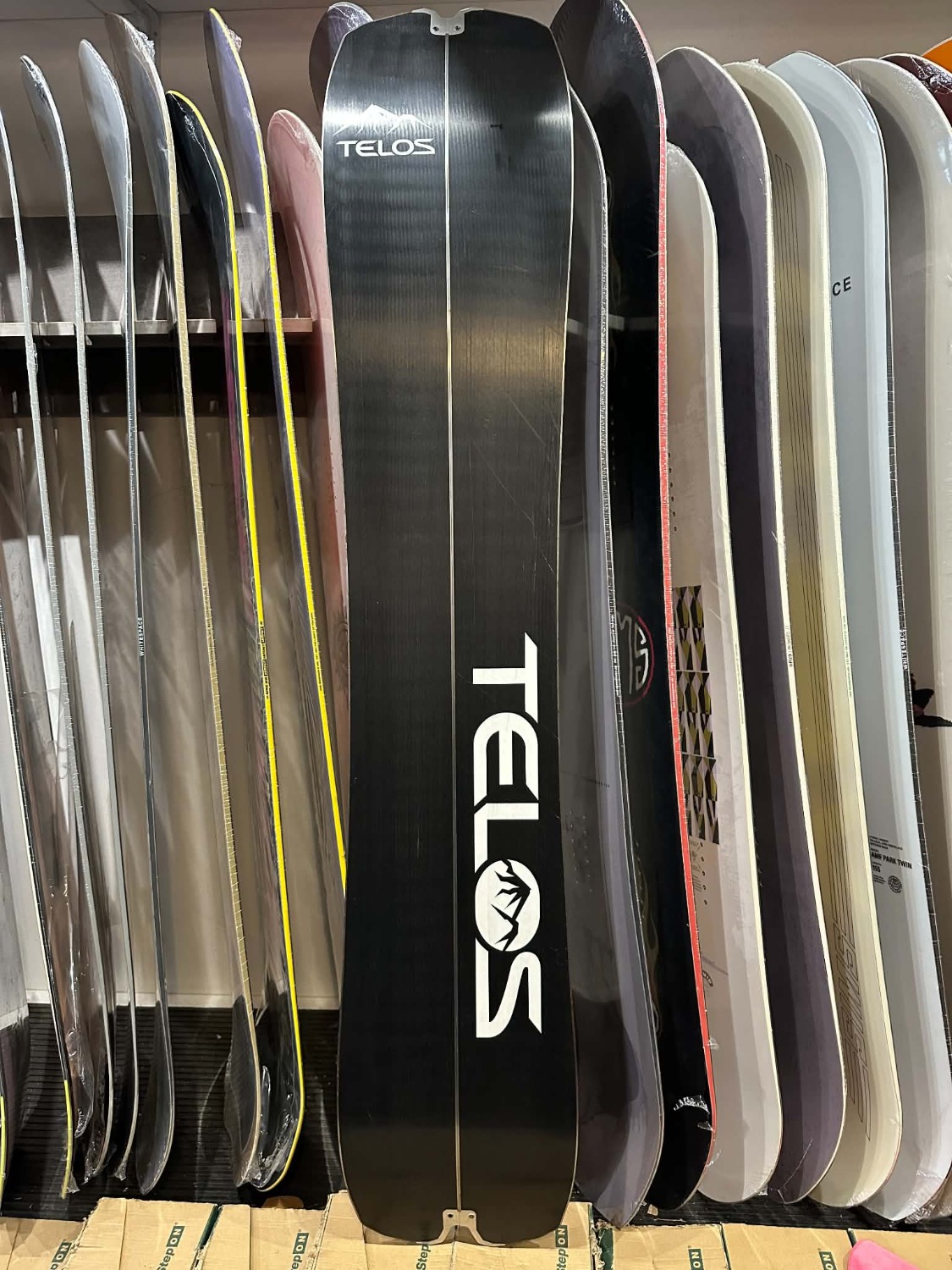 Telos DST 24 154 splitboard + foki