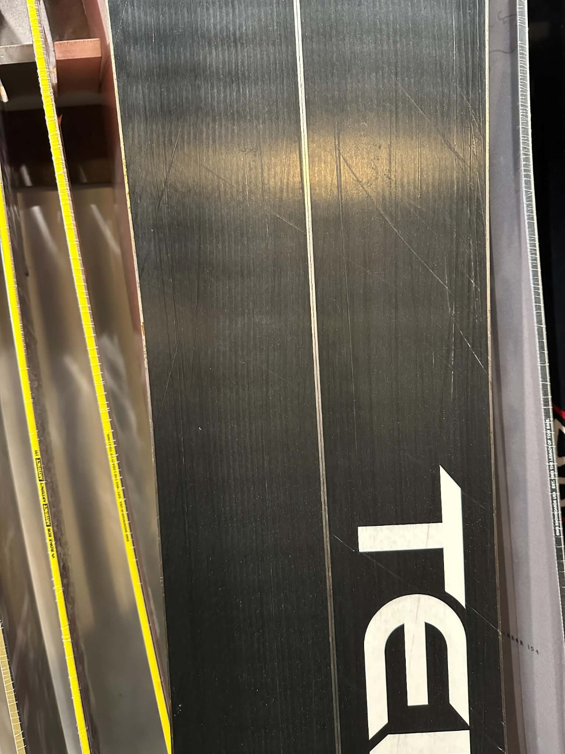 Telos DST 24 154 splitboard + foki