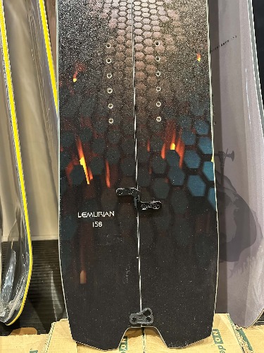 Telos Lemurian 158 splitboard + foki