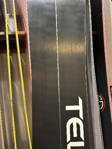 Telos Lemurian 158 splitboard + foki