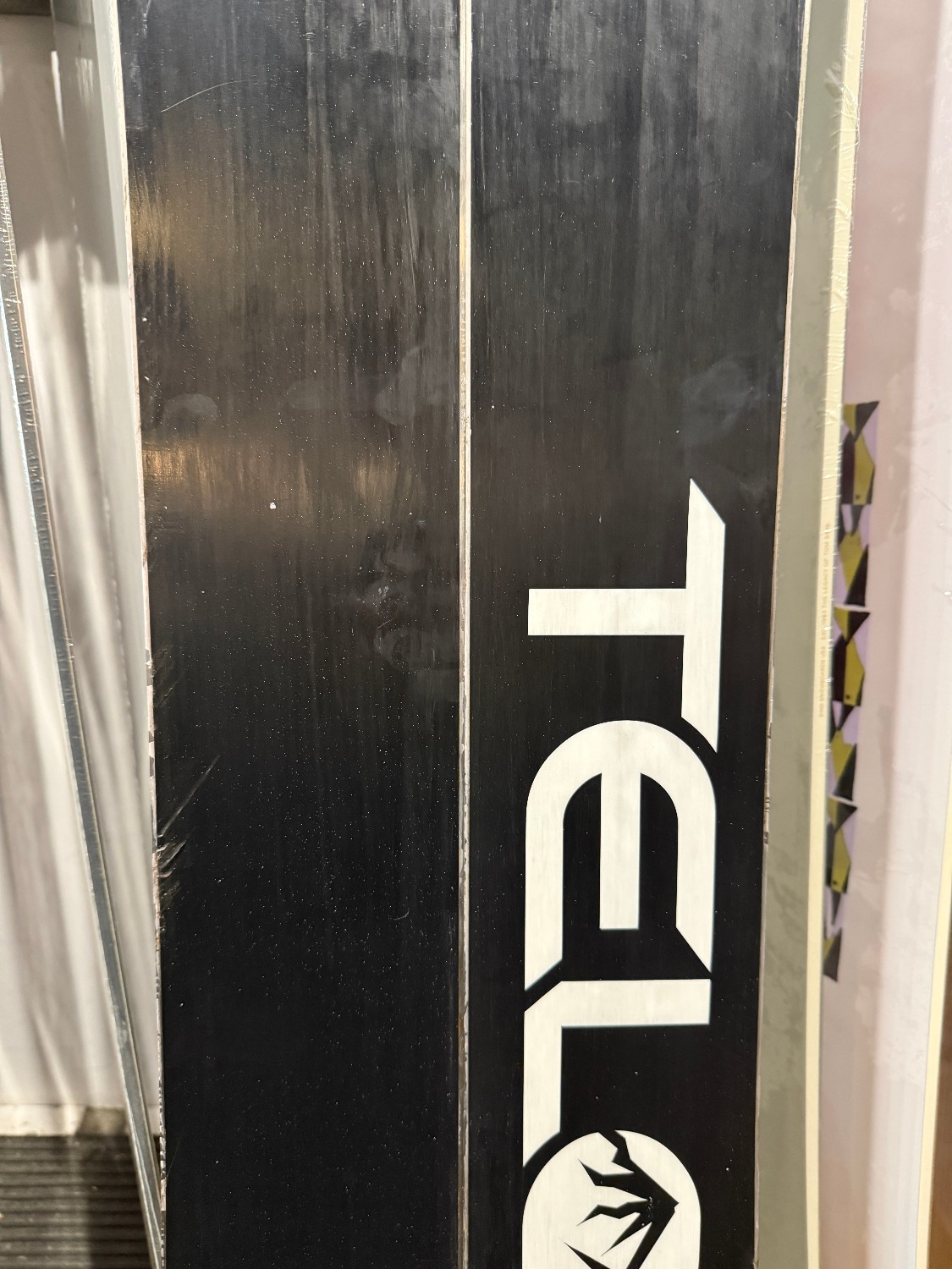 Telos Lemurian 154 splitboard + foki