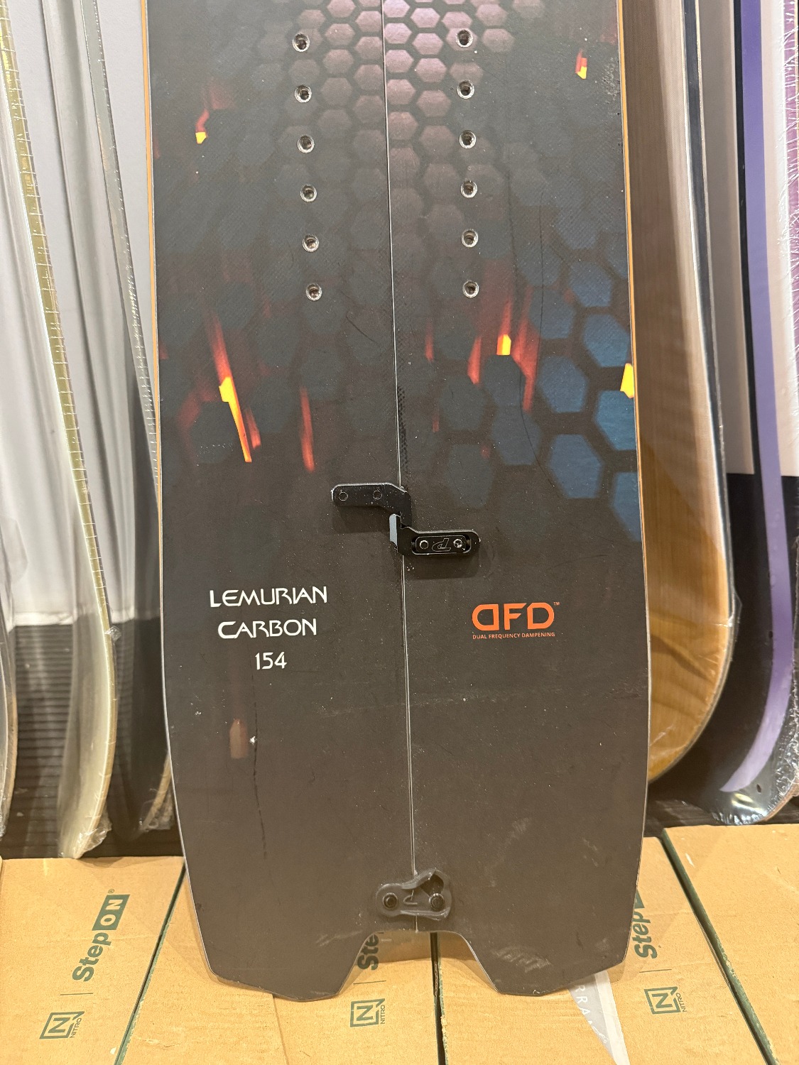 Telos Lemurian Carbon DFD 154 splitboard + foki